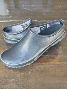 (11) Bogs Women's Black Slip-On Waterproof Mule Clogs Comfy Farmhouse Workwear
